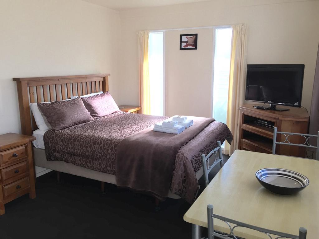 Sea Vista Apartments Okura Bush Екстер'єр фото